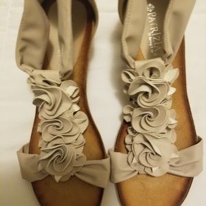 Patrizia Cream Colored Sandals..sz. 8